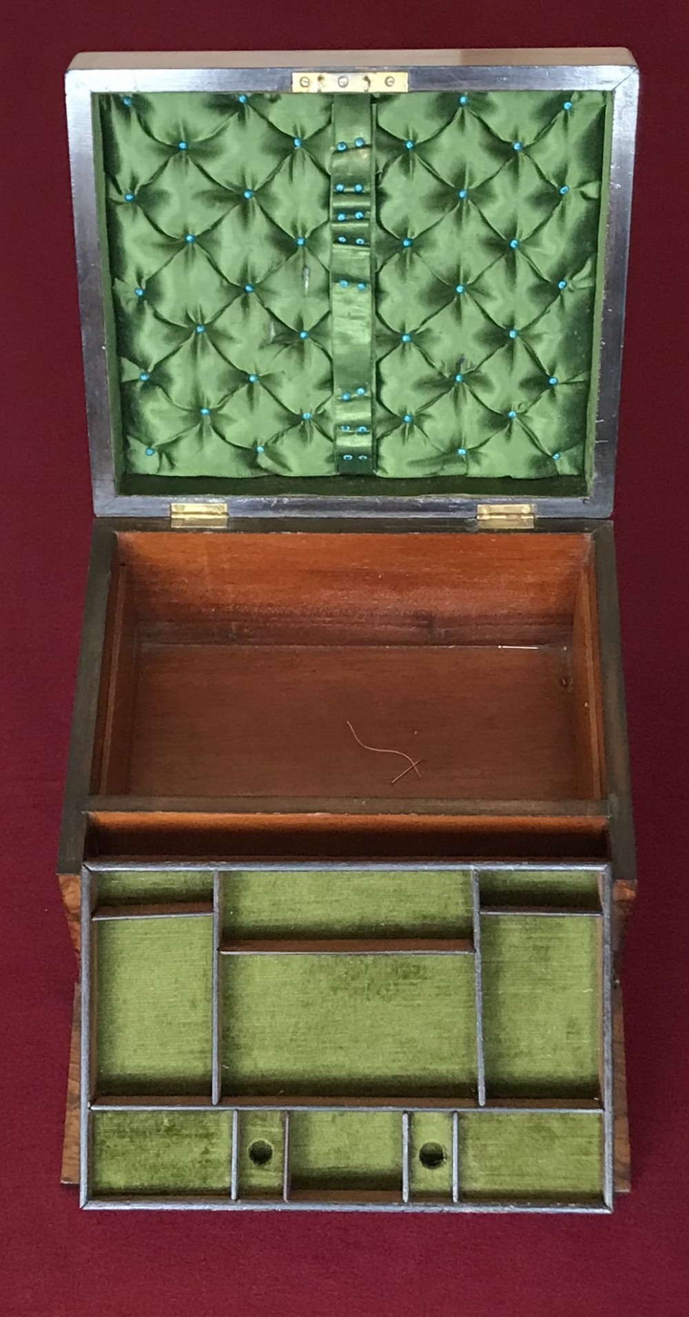 Victorian figured walnut jewellery box circa 1890. Sewing box.