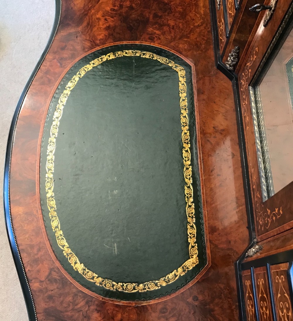 Superb quality BONHEUR  du  JOUR, Writing table. Walnut Desk, circa 1875 View XI