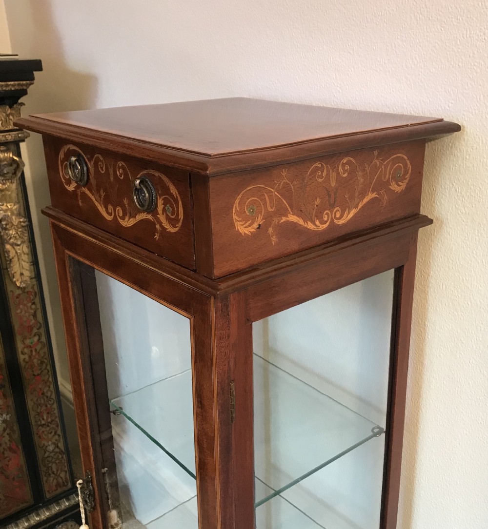 Edwardian inlaid pedestal, vitrine. Display cabinet. circa 1900 View VII