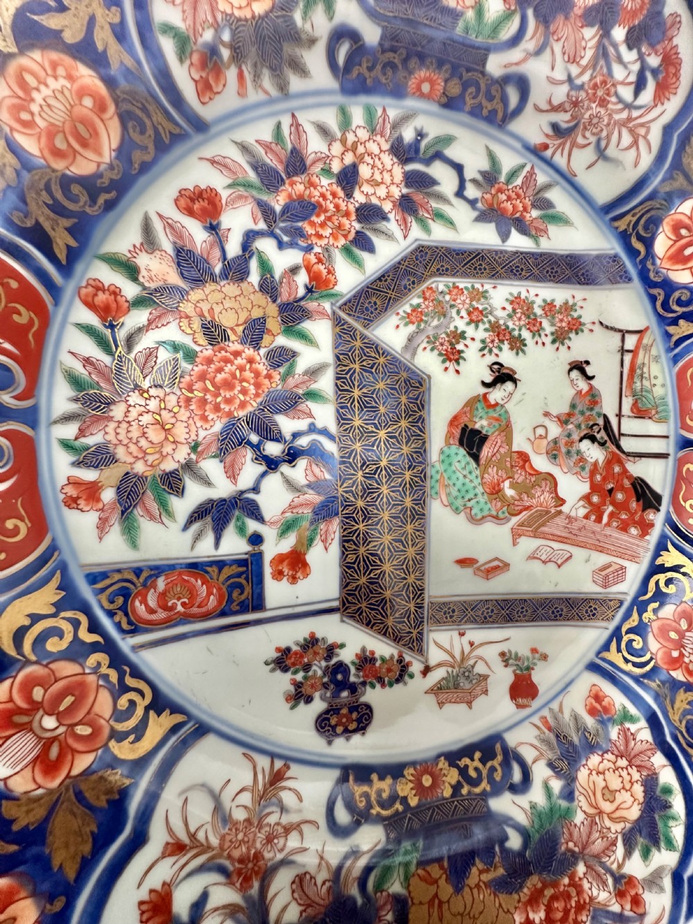 A good and large IMARI charger View V
