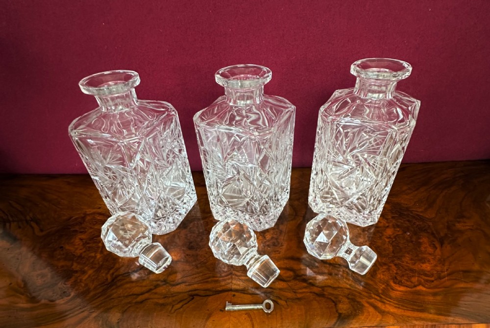  Tantalus With three decanters circa 1920 View VIII
