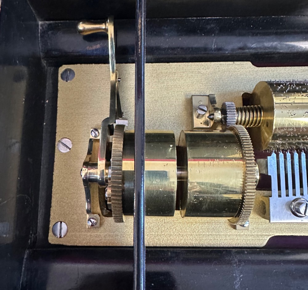 Fantastic condition, Nicole Freres Music Box. Victorian, musical box View II
