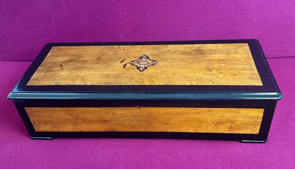Fantastic condition, Nicole Freres Music Box. Victorian, musical box View VI