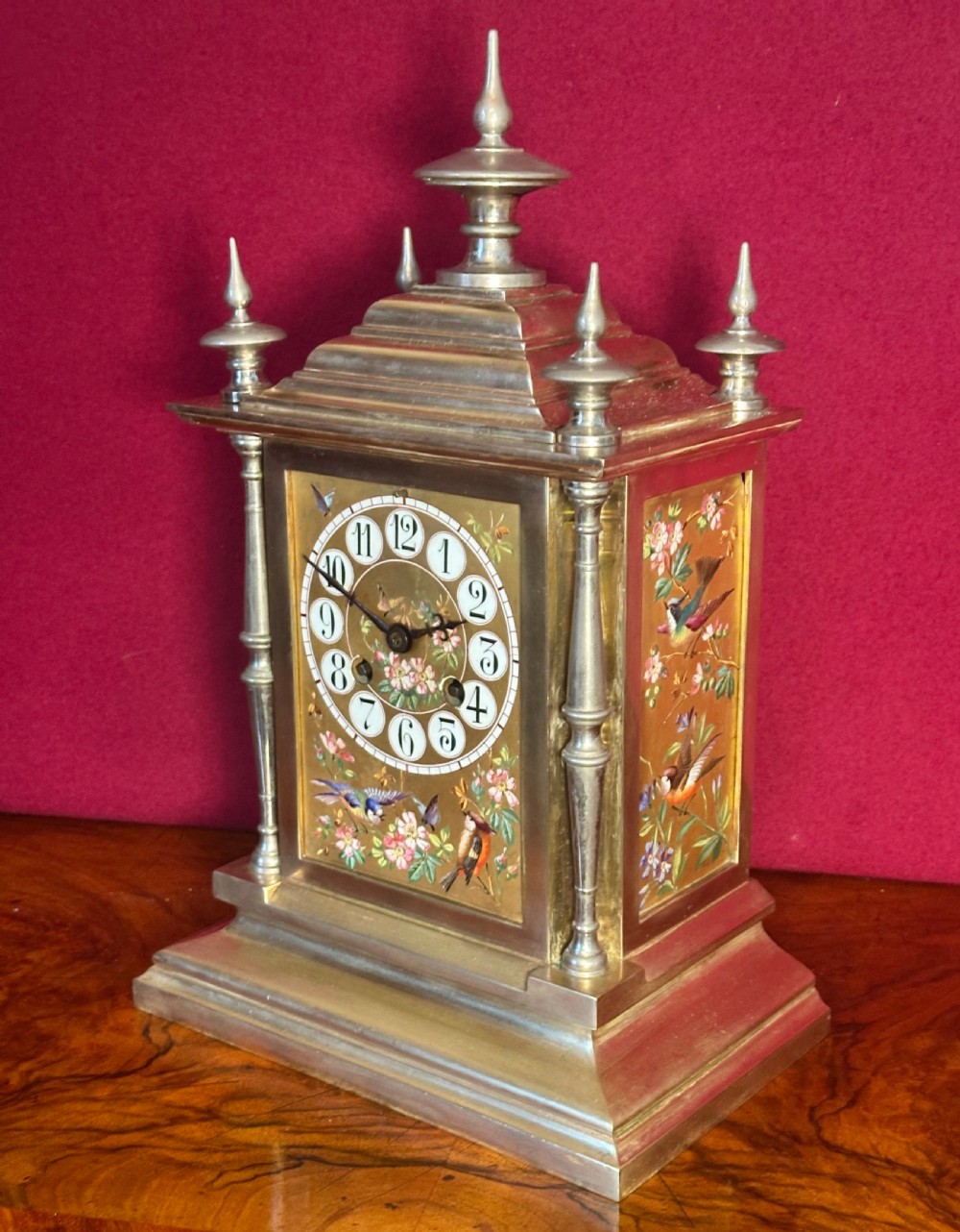 Aesthetic Mantel clock. Circa 1890. French 8 day Clock. Mantle clock.