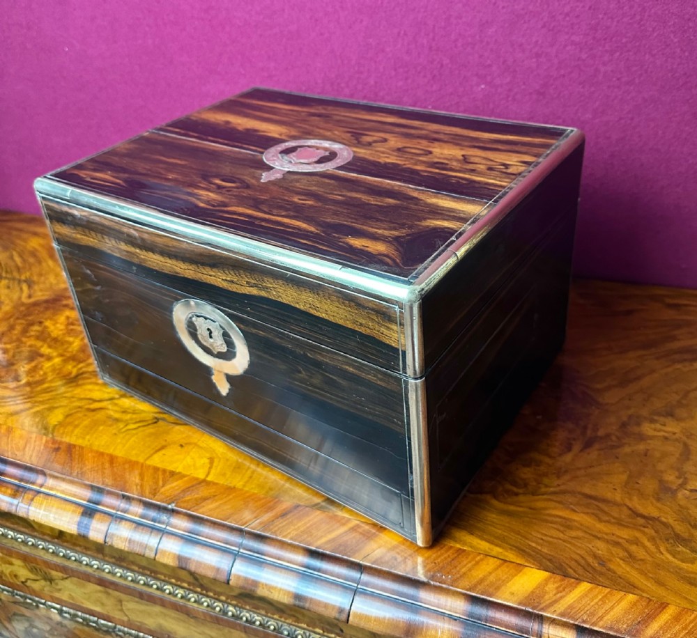 Jewellery, vanity box circa 1875 View VI