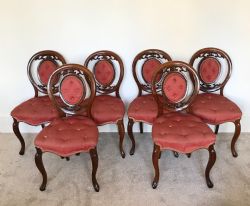 A SET OF SIX VICTORIAN WALNUT CHAIRS BUTTON BACK CIRCA 1875