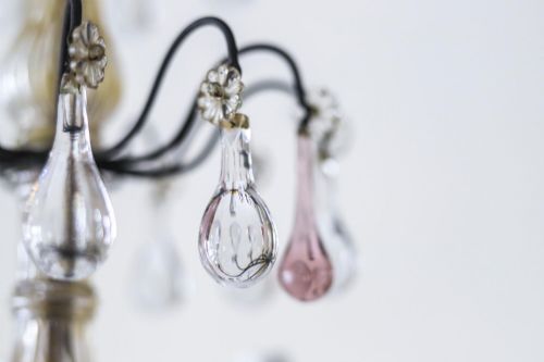 19TH CENTURY FRENCH ANTIQUE 6 BRANCH CRYSTAL CHANDELIER - ADDITIONAL PHOTO 2