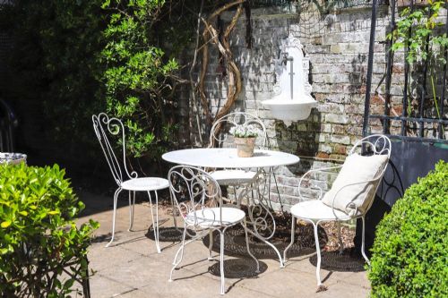 antique french iron painted garden table and 4 chairs - CATEGORY: ANTIQUE FURNITURE - DATED 1910