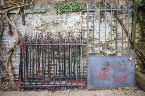 antique french iron gate and railings - CATEGORY: ANTIQUE MISCELLANEOUS - DATED 1910