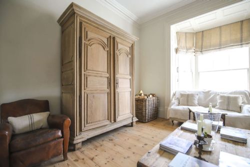 18TH CENTURY FRENCH SOLID OAK ARMOIRE WARDROBE C1790 - ADDITIONAL PHOTO 4