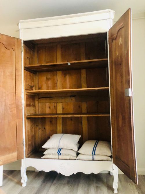 FRENCH ANTIQUE PAINTED DOUBLE ARMOIRE - ADDITIONAL PHOTO 3