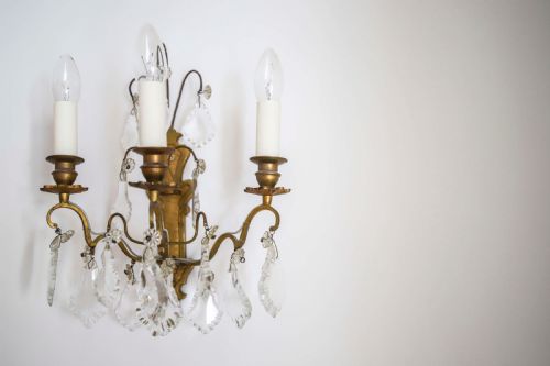 PAIR OF ANTIQUE FRENCH CRYSTAL WALL LIGHTS SCONCES REWIRED - ADDITIONAL PHOTO 5