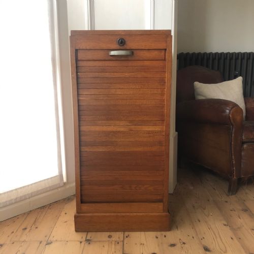 1930S VINTAGE FRENCH OAK TAMBOUR FILING CABINET - ADDITIONAL PHOTO 2