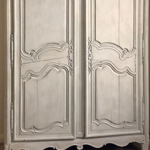 EARLY 19TH CENTURY ANTIQUE FRENCH OAK PAINTED ARMOIRE - ADDITIONAL PHOTO 3