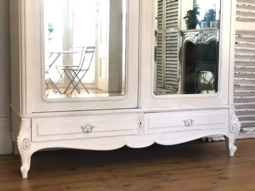 ANTIQUE FRENCH LOUIS XV PAINTED ARMOIRELINEN PRESSWARDROBE - ADDITIONAL PHOTO 3