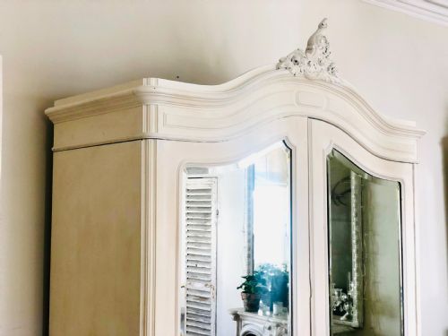 ANTIQUE FRENCH LOUIS XV PAINTED ARMOIRELINEN PRESSWARDROBE - ADDITIONAL PHOTO 8