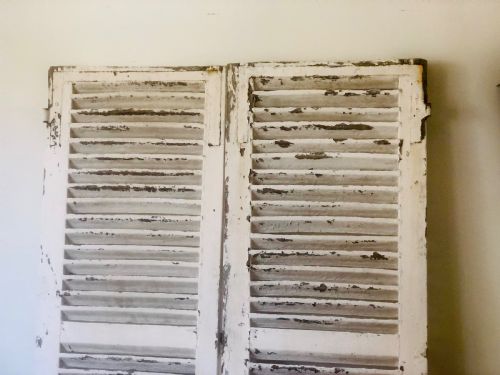 ANTIQUE FRENCH OAK PAINTED SHUTTERS - ADDITIONAL PHOTO 1