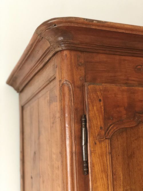 ANTIQUE FRENCH WALNUT ARMOIRE WARDROBE WITH HANGING RAIL - ADDITIONAL PHOTO 3