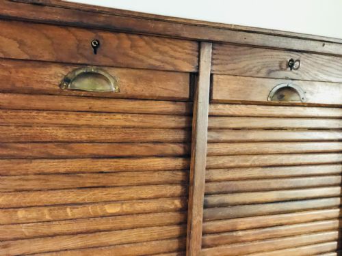 ANTIQUE FRENCH OAK DOUBLE TAMBOUR FILING CABINET - ADDITIONAL PHOTO 1