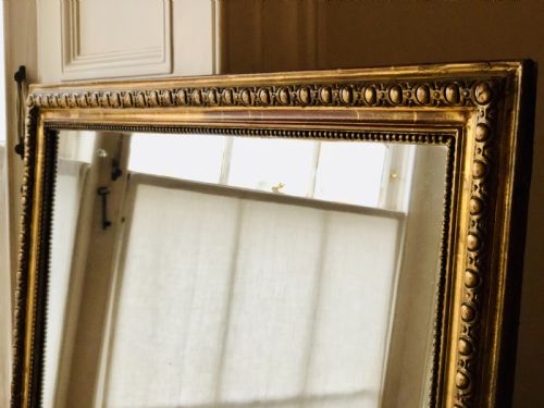 19TH CENTURY FRENCH GILT LEANER MIRROR OVERMANTEL - ADDITIONAL PHOTO 2
