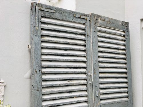 ANTIQUE FRENCH LARGE OAK PAINTED SHUTTERS - ADDITIONAL PHOTO 3