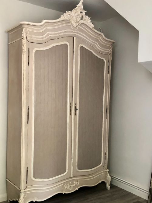 ANTIQUE FRENCH DOUBLE LOUIS XV PAINTED ARMOIRE - ADDITIONAL PHOTO 5