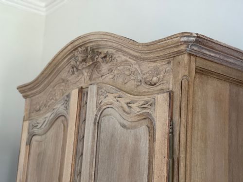 ANTIQUE FRENCH OAK ARMOIRE LINEN PRESS - ADDITIONAL PHOTO 7