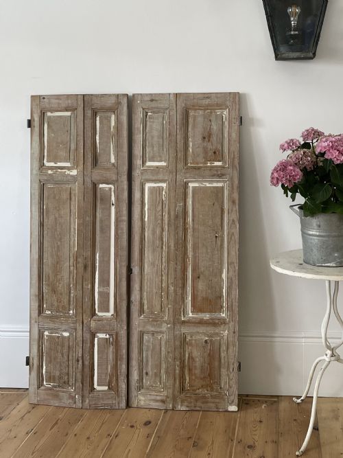 antique french oak bifolding shutters - CATEGORY: ANTIQUE MISCELLANEOUS - DATED 19TH CENTURY