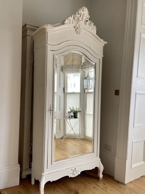 antique french louis xv armoire linen press - CATEGORY: ANTIQUE CUPBOARDS - DATED 1900