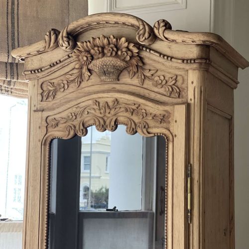 19TH CENTURY FRENCH OAK GLAZED CABINET - ADDITIONAL PHOTO 7