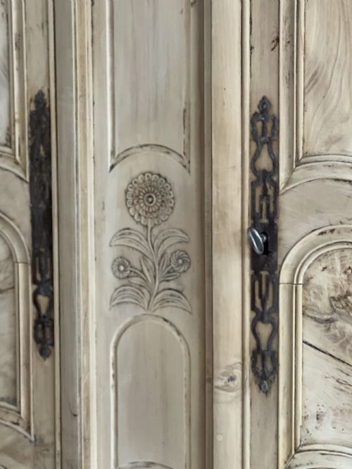 19TH CENTURY FRENCH ARMOIRE WITH HANGING RAIL - ADDITIONAL PHOTO 5
