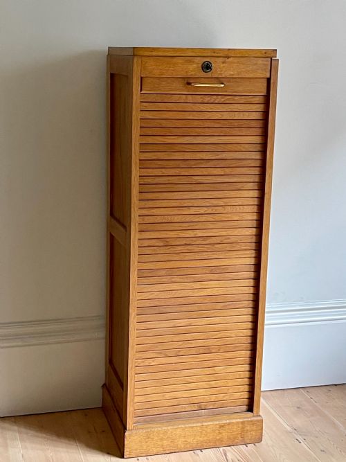 FRENCH OAK TAMBOUR CABINET - ADDITIONAL PHOTO 4
