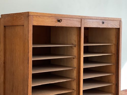 ANTIQUE FRENCH OAK DOUBLE TAMBOUR - ADDITIONAL PHOTO 1