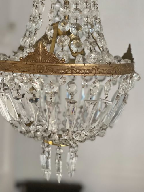 ANTIQUE FRENCH CRYSTAL BAG CHANDELIER REWIRED - ADDITIONAL PHOTO 4