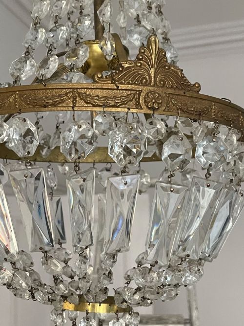 ANTIQUE FRENCH CRYSTAL BAG CHANDELIER REWIRED - ADDITIONAL PHOTO 1