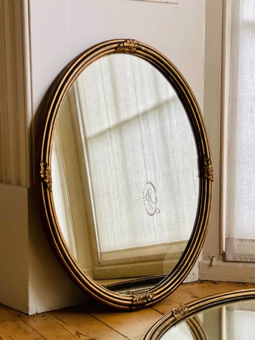 PAIR OF ANTIQUE GILT OVAL MIRRORS - ADDITIONAL PHOTO 1