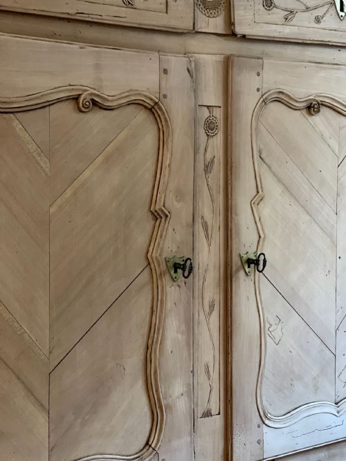 19TH CENTURY FRENCH CABINET LINEN PRESS - ADDITIONAL PHOTO 6