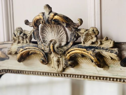 19TH CENTURY FRENCH LOUIS XV GILT AND GESSO MIRROR - ADDITIONAL PHOTO 5