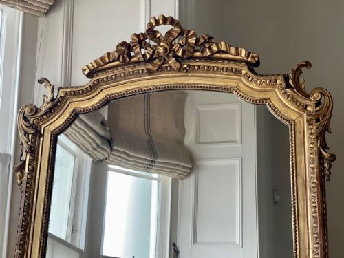19TH CENTURY FRENCH GILT LEANER MIRROR MERCURY GLASS - ADDITIONAL PHOTO 4