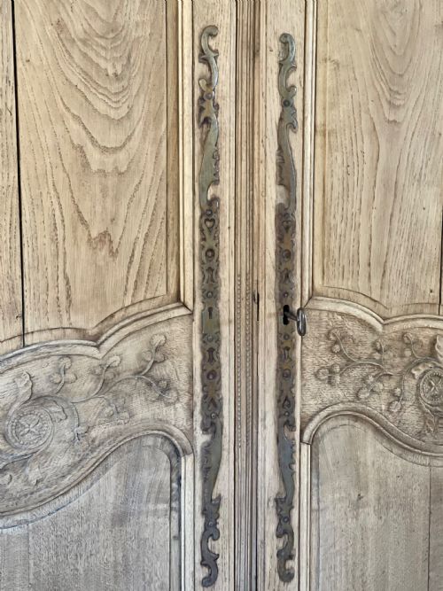 19TH CENTURY FRENCH OAK ARMOIRE WARDROBE WITH HANGING RAIL - ADDITIONAL PHOTO 8