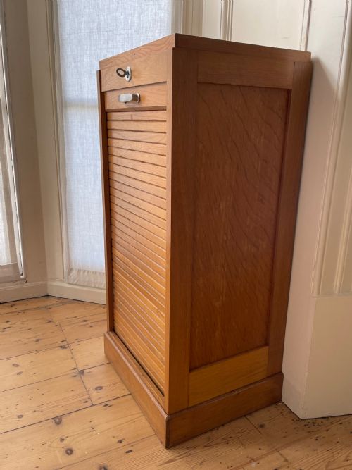 ANTIQUE FRENCH OAK TAMBOUR CABINET - ADDITIONAL PHOTO 4