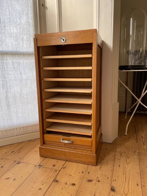ANTIQUE FRENCH OAK TAMBOUR CABINET - ADDITIONAL PHOTO 3
