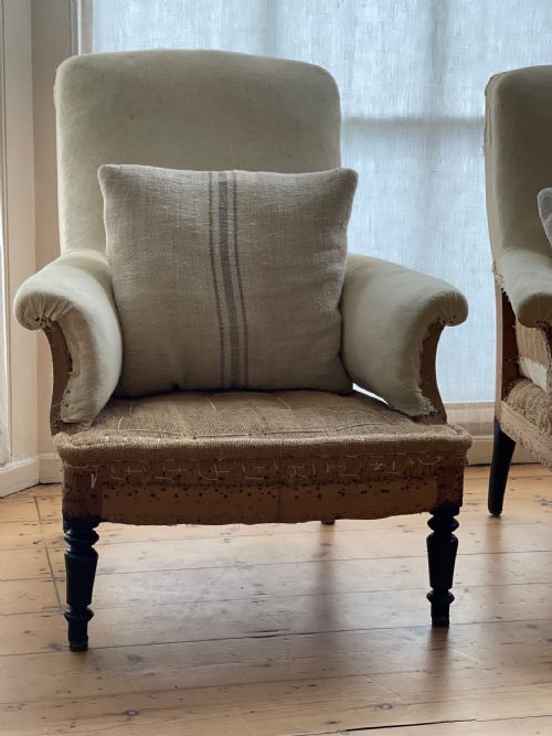 PAIR OF 19TH CENTURY FRENCH ARMCHAIRS - ADDITIONAL PHOTO 3