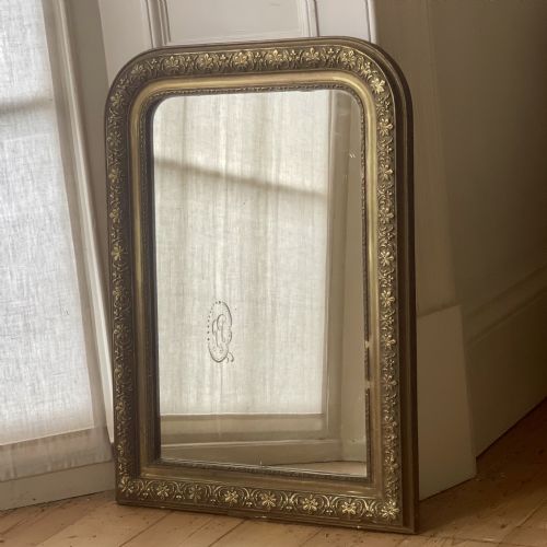 antique french gilt louis philippe mirror - CATEGORY: ANTIQUE MIRRORS - DATED 1860