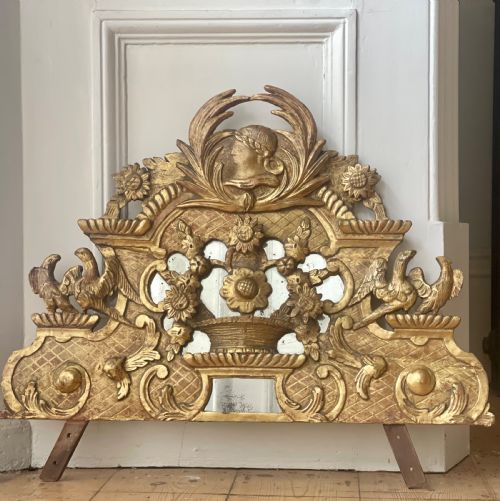 ANTIQUE FRENCH GILT 18TH CENTURY MIRROR CREST - ADDITIONAL PHOTO 1