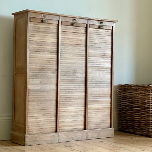 ANTIQUE FRENCH OAK TRIPLE TAMBOUR CABINET - ADDITIONAL PHOTO 2