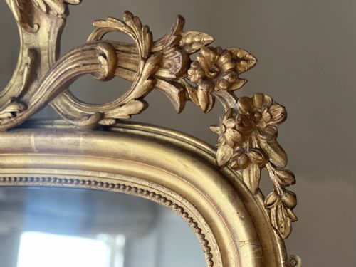 19TH CENTURY FRENCH GILT LEANER MIRROR MERCURY GLASS - ADDITIONAL PHOTO 3