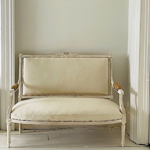 LATE 19TH CENTURY FRENCH LOUIS XVI SOFA CHAISE - ADDITIONAL PHOTO 4