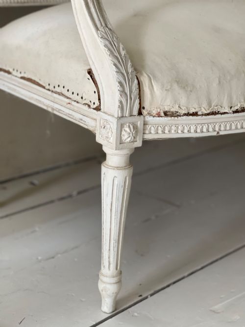 LATE 19TH CENTURY FRENCH LOUIS XVI SOFA CHAISE - ADDITIONAL PHOTO 10