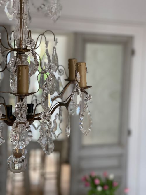 ANTIQUE FRENCH CRYSTAL 6 BRANCH CHANDELIER - ADDITIONAL PHOTO 3